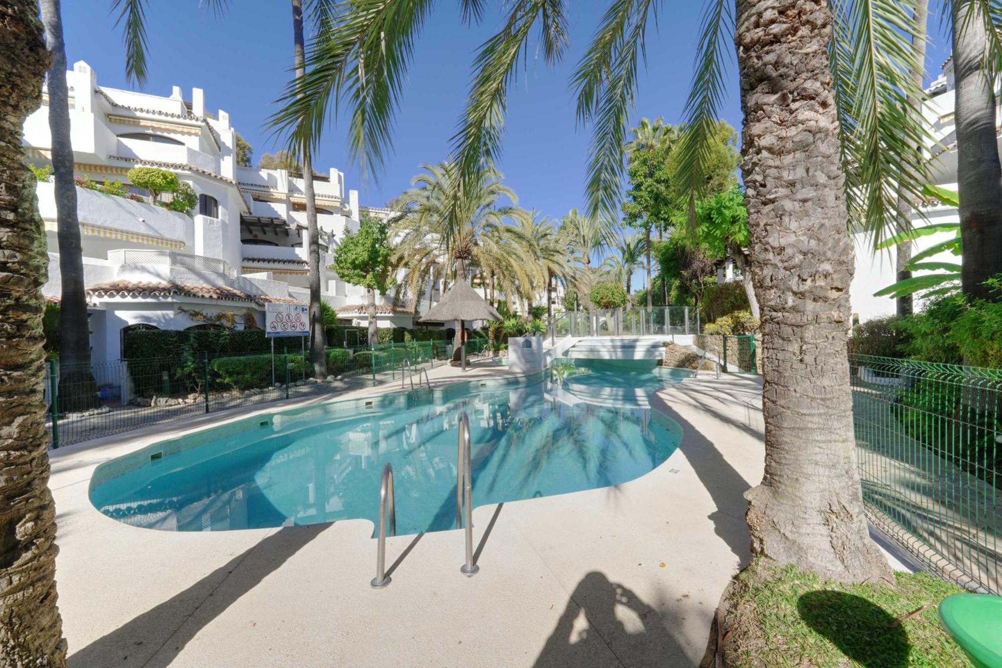 1104 First Line Beach Apartment Golden Beach Pool Marbella Exterior foto
